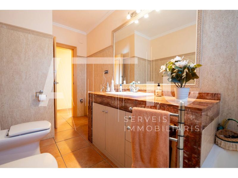 Foto f33744e4-9ac1-4dac-9e62-5a4ae58af0d2. Casa amb calefacció aparcament a El Racó-Sant Feliu del Racó Castellar del Vallès