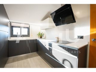 Ático  Calle antoni gaudi. Ático reformado en sant quirze del vallès, 3habitaciones, 2 baño
