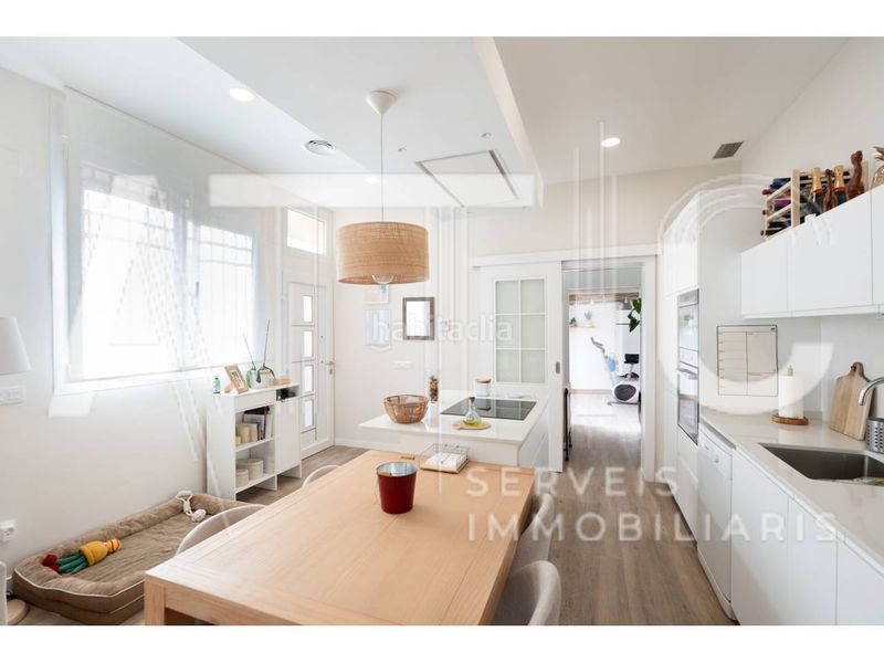 Foto e1fcf7fe-7609-47b6-b9f9-fd6bc546f64a. Pis amb calefacció aparcament a Progrés - Pep Ventura Badalona