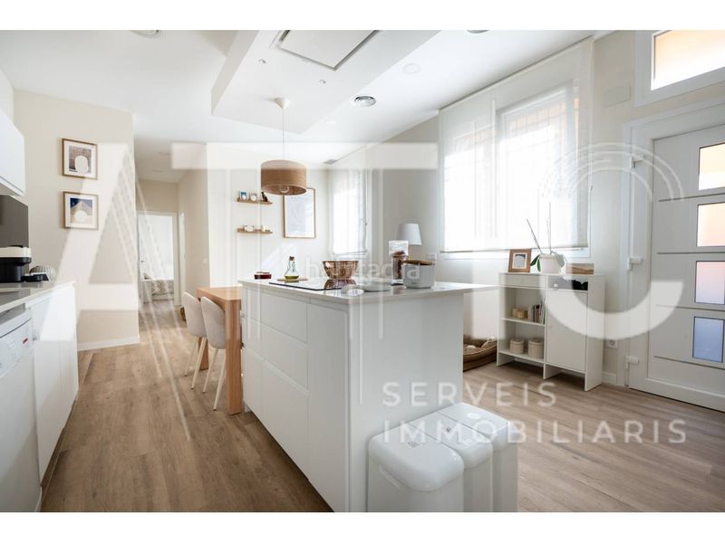 Foto f62001c6-9da9-43dc-9164-6c5fdb431e00. Pis amb calefacció aparcament a Progrés - Pep Ventura Badalona