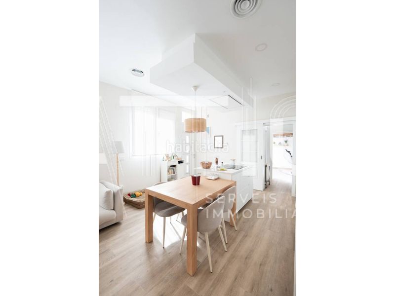 Foto f77ed8c4-6127-489e-94cb-77d526c35d8f. Pis amb calefacció aparcament a Progrés - Pep Ventura Badalona