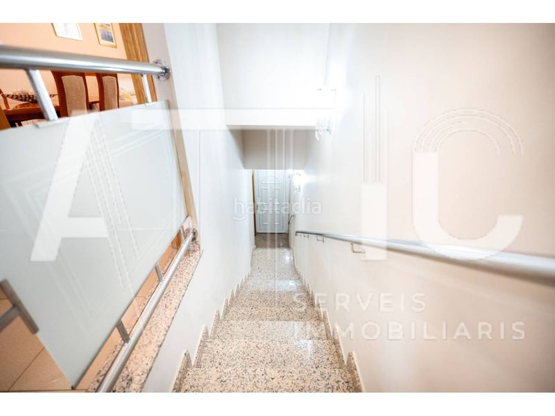Foto 1455012c-c4eb-4d61-b52a-62e81037e731. Casa con riscaldamento parcheggio in Gràcia Sabadell