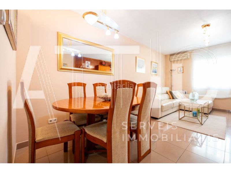 Foto 40dbf946-2143-47af-a609-d978057c4613. Casa con riscaldamento parcheggio in Gràcia Sabadell