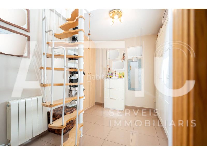 Foto b57ae11a-380d-403b-a6d4-f59665b99e84. Casa con riscaldamento parcheggio in Gràcia Sabadell