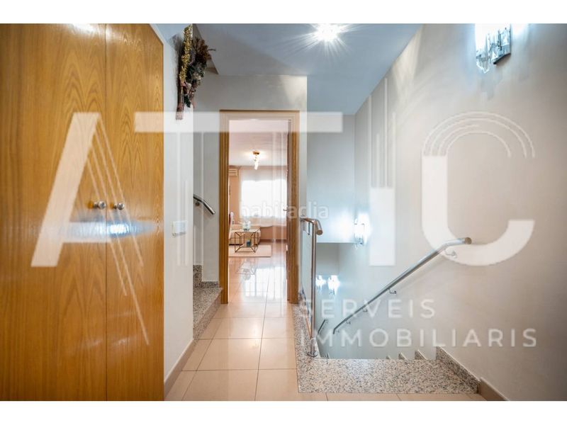 Foto d763545d-f2b4-4633-abf7-ac1ea3fe9558. Casa con riscaldamento parcheggio in Gràcia Sabadell