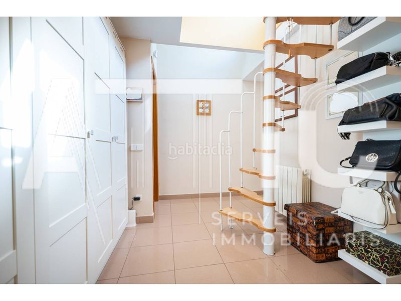 Foto e9b01fcc-46b0-4b3d-b965-72b32ac52cf5. Casa con riscaldamento parcheggio in Gràcia Sabadell