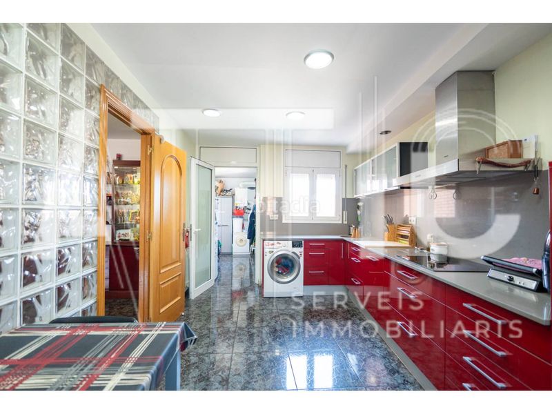 Foto 092a30fa-1769-48d8-b50e-35ff655f7a10. Àtic amb calefacció aparcament a Polinyà