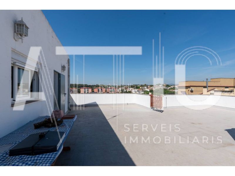 Foto c065ef14-f4f6-481e-a0ba-4b80a4392566. Àtic amb calefacció aparcament a Polinyà