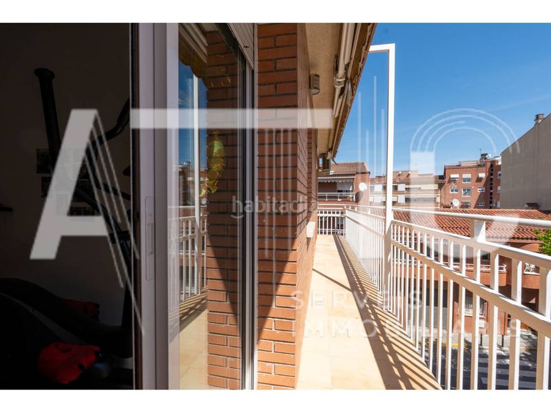 Foto d735c5f9-da68-4104-9cbd-8597ceb4d110. Àtic amb calefacció aparcament a Polinyà