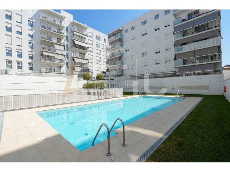 Foto dbae8ff8-d674-4a88-a656-7e59e5c431ae. Pis amb calefacció aparcament piscina a Centre Sabadell