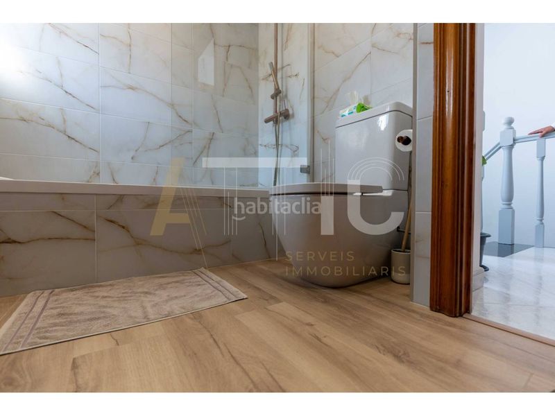 Foto 019e563a-6790-4f13-94af-6bd09433efee. Casa amb calefacció aparcament a Gràcia Sabadell