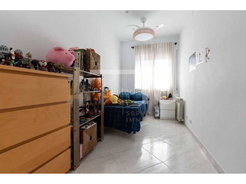 Foto 39a5963d-984a-467d-9c14-7b77f4530fa9. Casa amb calefacció aparcament a Gràcia Sabadell