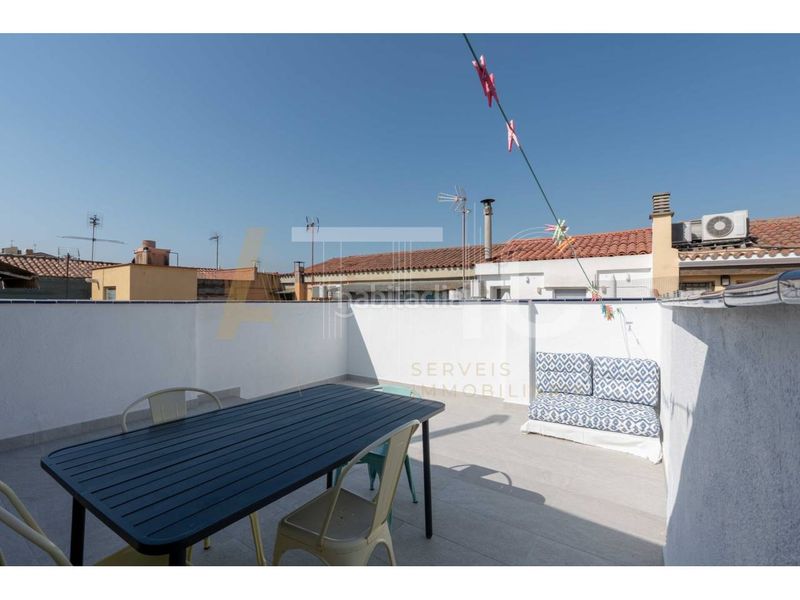 Foto 55872817-93c5-45a9-8393-07e2ea5003e3. Casa amb calefacció aparcament a Gràcia Sabadell