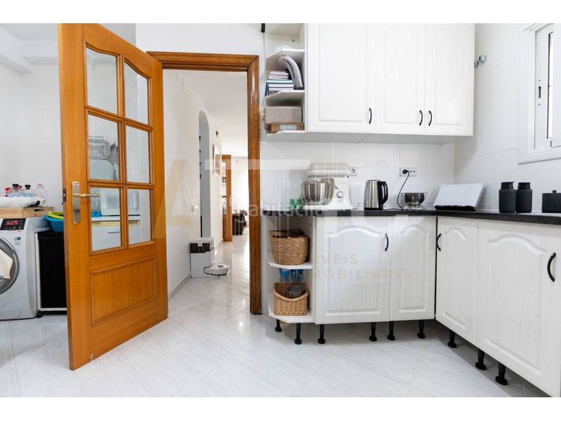 Foto bcbd2ea4-e736-462e-8a1d-3987392f2c64. Casa amb calefacció aparcament a Gràcia Sabadell