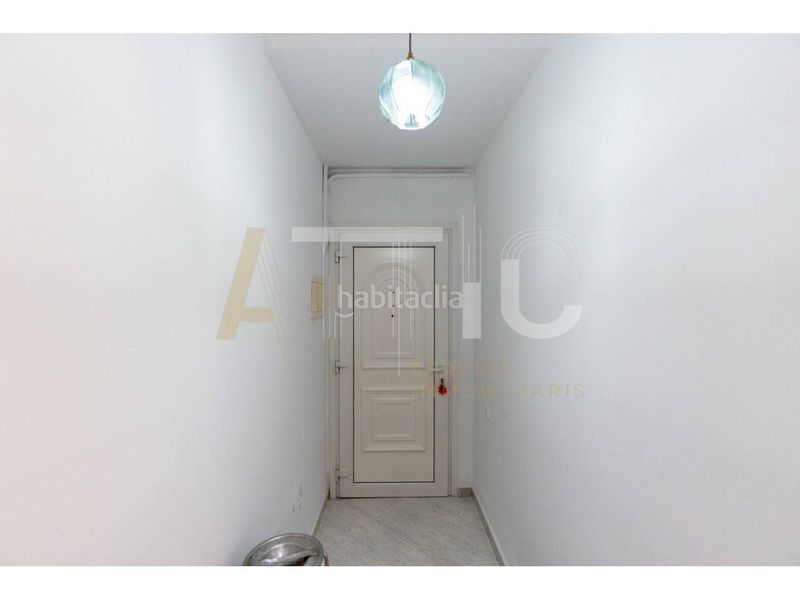 Foto c45a86bb-fdcc-4f57-af8d-8d9a06701466. Casa amb calefacció aparcament a Gràcia Sabadell