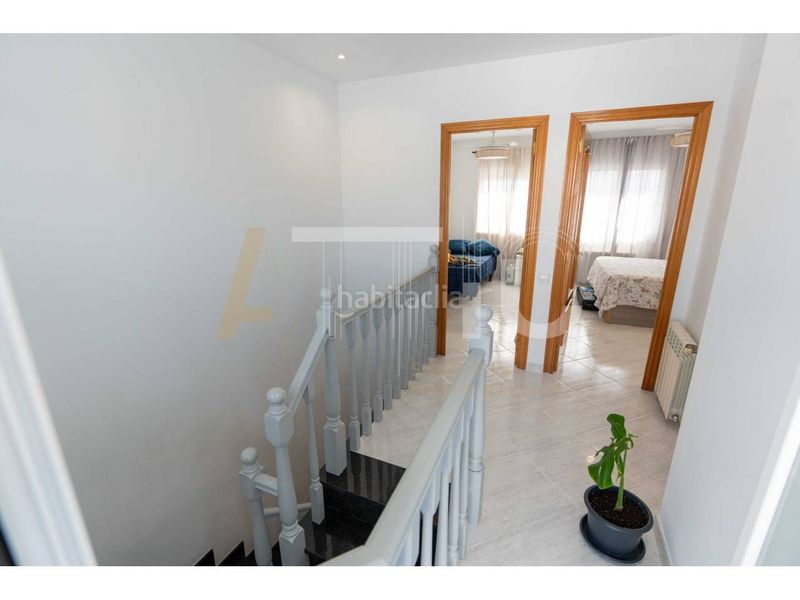 Foto d9e56b3f-71db-44f2-b830-6ef0f1b3cac0. Casa amb calefacció aparcament a Gràcia Sabadell