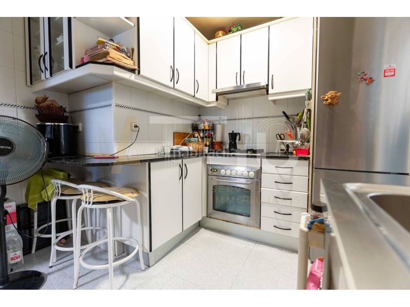 Foto fc30a461-1547-498a-a30d-d2d82d7065a0. Flat with heating parking in Concòrdia Sabadell