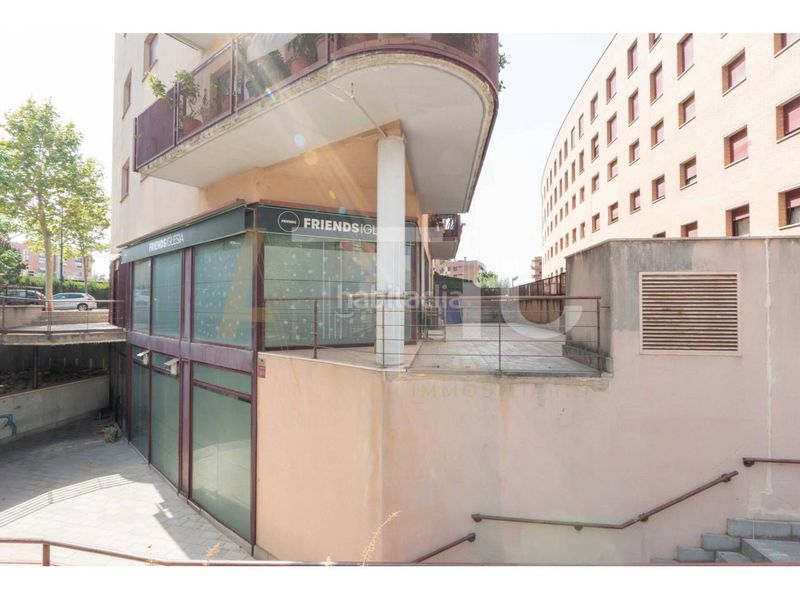 Foto 08188050-ed90-4d33-8b4a-0c90a866a5f1. Local comercial a Campoamor Sabadell