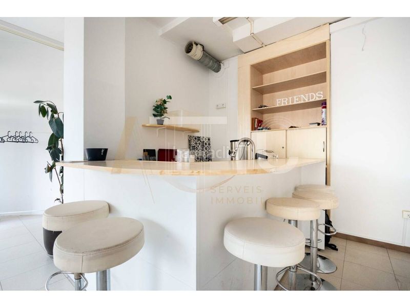 Foto 1b18f935-08d6-4c68-946f-20b4469a81c9. Local comercial a Campoamor Sabadell