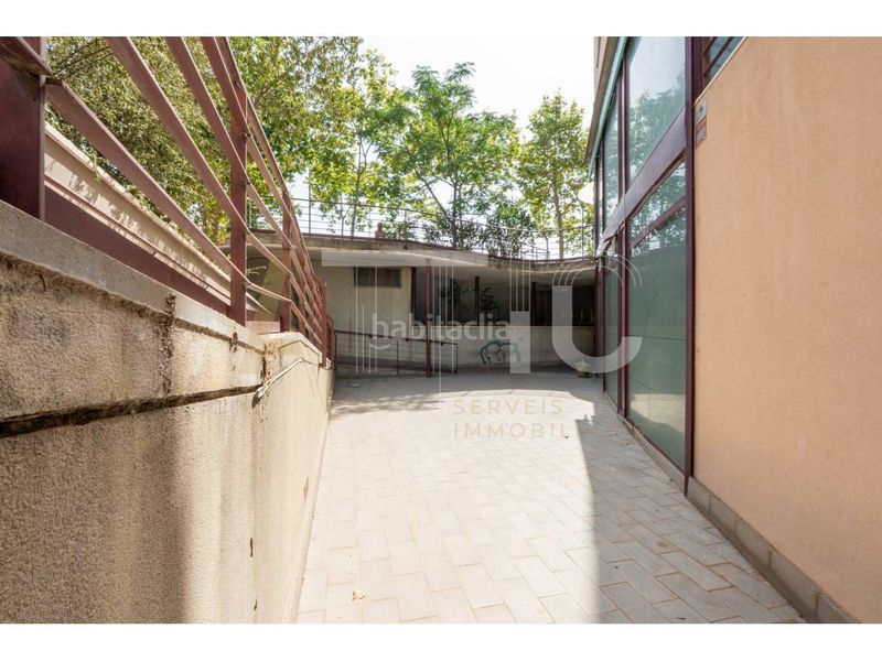 Foto 31a8bf4f-f619-476c-a050-111b52104e9f. Local comercial a Campoamor Sabadell