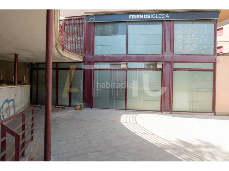 Foto 45faa79b-9ac3-432a-8983-7217cb64b4b5. Local comercial a Campoamor Sabadell