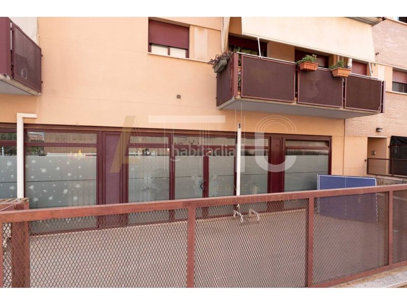 Foto 712e5f1e-8b30-4030-ba2c-75db490ae8d7. Local comercial a Campoamor Sabadell