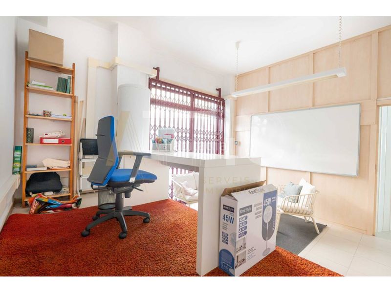 Foto 77e0e758-93ab-4efb-a098-e69e04c1870a. Local comercial a Campoamor Sabadell