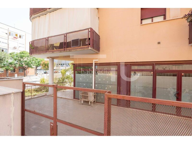 Foto da6acdbc-c8c1-48f8-9b1a-0a0afbcb85ce. Local comercial a Campoamor Sabadell