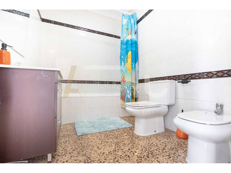 Foto 1d6c37ef-9fb1-4769-8282-db2146b5a848. Casa amb calefacció aparcament a La Plana del Pintor Sabadell