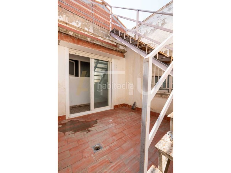 Foto 92144d20-c587-44bb-acba-8a3faca9e6f1. Casa amb calefacció aparcament a La Plana del Pintor Sabadell