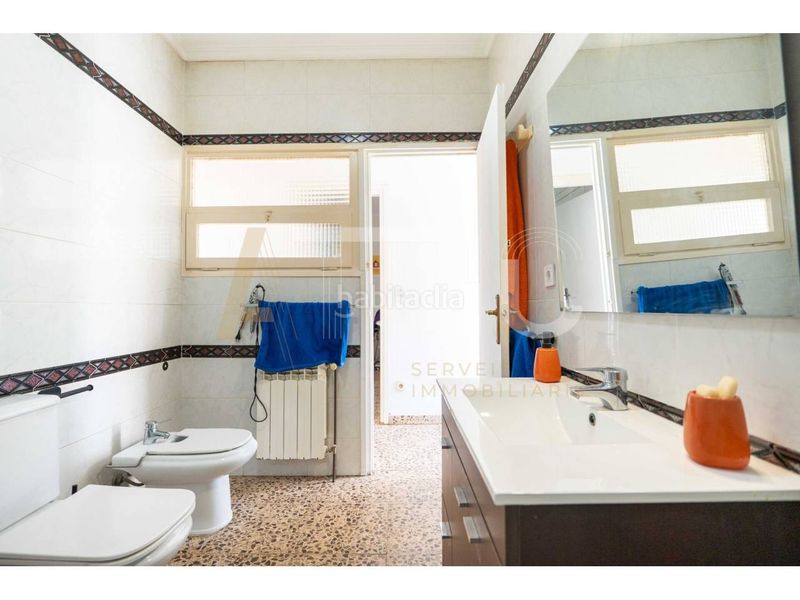 Foto a8c9df66-bb1b-47a2-ba2e-df3a861f156b. Casa amb calefacció aparcament a La Plana del Pintor Sabadell