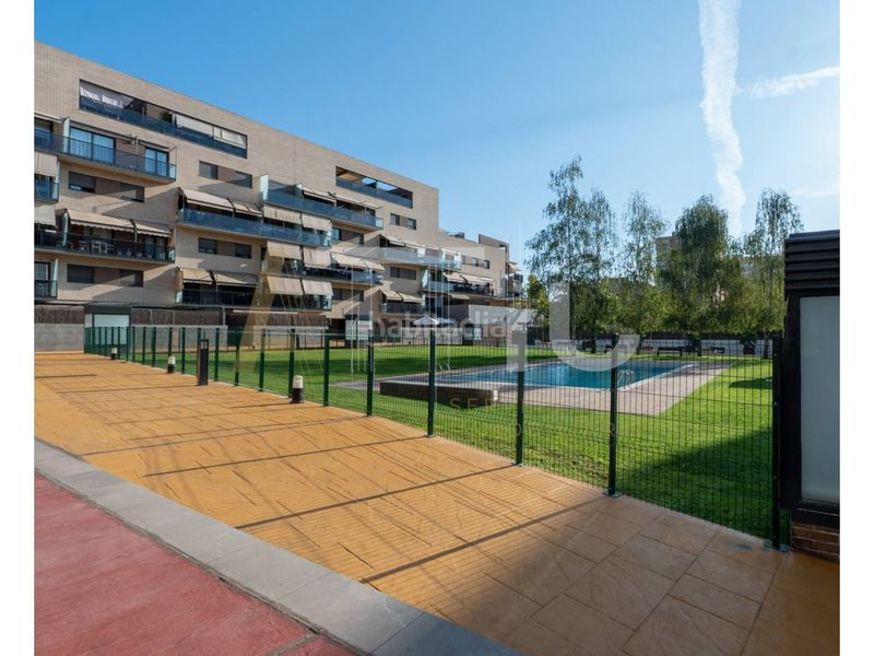 Foto 5ccbf2bc-41ce-4624-8972-f9b851faaff9. Pis amb calefacció aparcament piscina a Can Llong Sabadell