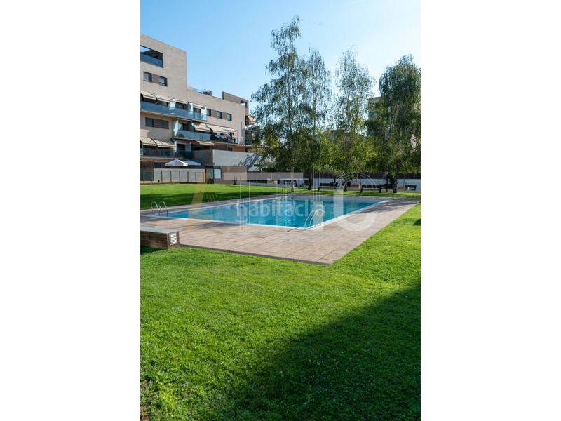 Foto 981f482e-2829-464f-8737-1e264a4362e0. Pis amb calefacció aparcament piscina a Can Llong Sabadell
