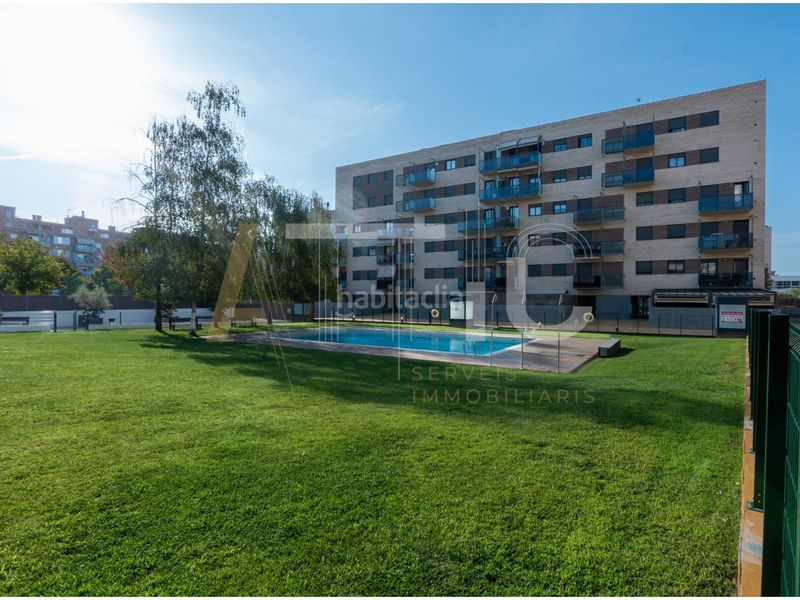 Foto d2dc4f63-f068-48d7-a3d5-959235f8f8ad. Pis amb calefacció aparcament piscina a Can Llong Sabadell
