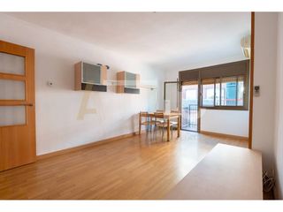 Flat  Calle alpes. Piso en santa coloma de gramanet riera alta 2 habitaciones, ante