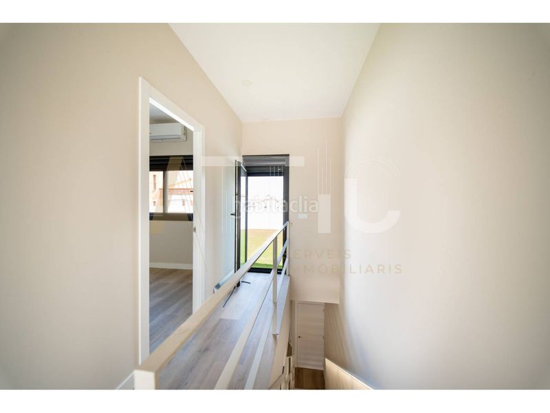 Foto 17e02db5-77f6-4c25-9a3b-d8ab84d3383e. Haus mit heizung in Creu de Barberà Sabadell