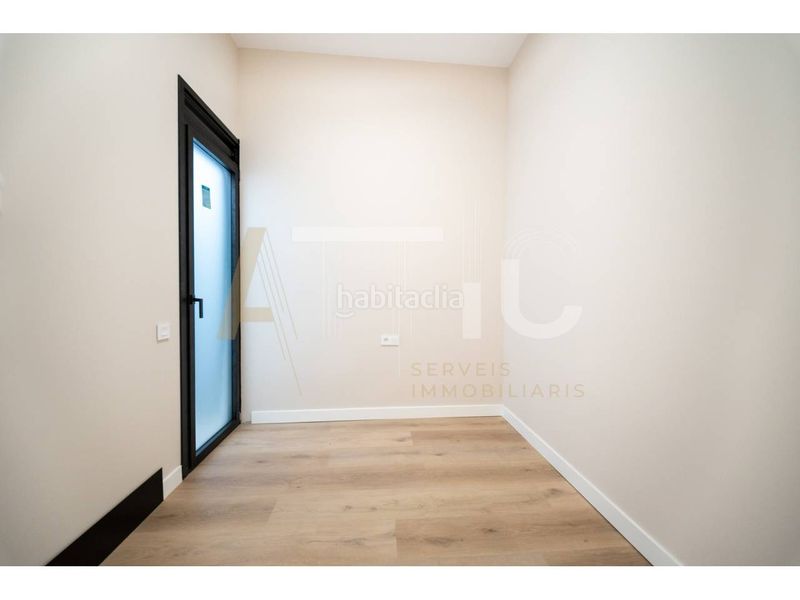 Foto 4bd0d0b3-67fb-4c81-8596-0af4304eba7c. Haus mit heizung in Creu de Barberà Sabadell