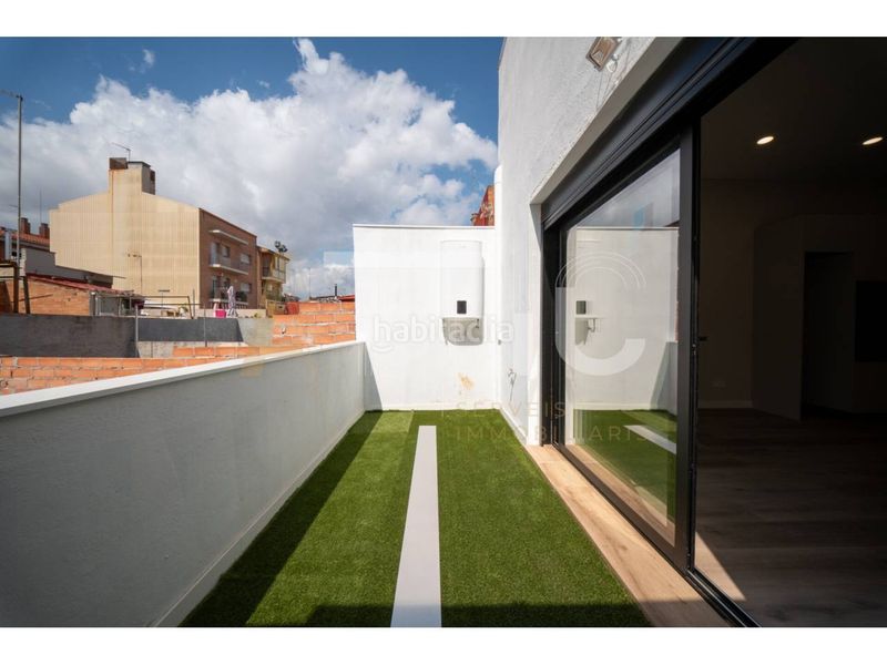 Foto ed976e55-fb37-40b2-949a-50f07a4a744b. Haus mit heizung in Creu de Barberà Sabadell