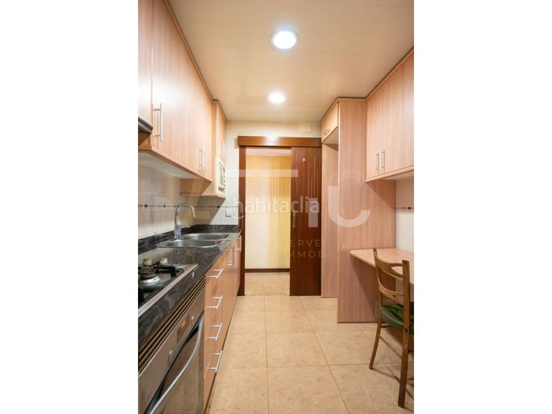 Foto 0544d71a-6d86-4acd-b4f5-1d761c910f8a. Appartamento con riscaldamento parcheggio in La Verneda - La Pau Barcelona