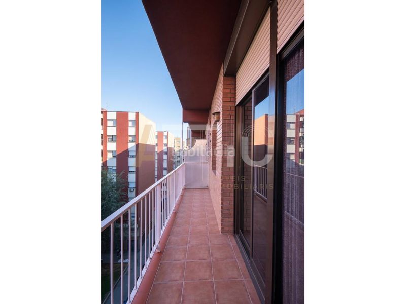 Foto b943c122-ce9f-4dad-b68f-cc09e4138c62. Appartamento con riscaldamento parcheggio in La Verneda - La Pau Barcelona