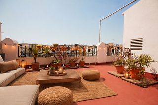 Àtic  Carrer de puerto rico. Ático reformado con terraza y vistas despejadas en pleno ruzafa