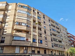 Location Appartement à Arrabal. Vivienda completamente reformada, ideal parejas.