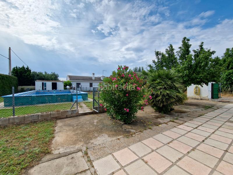 Foto 1e94dc8d-b02e-47cf-a168-a96f6e6853f5. Casa  aislada con terreno en Alfocea Zaragoza