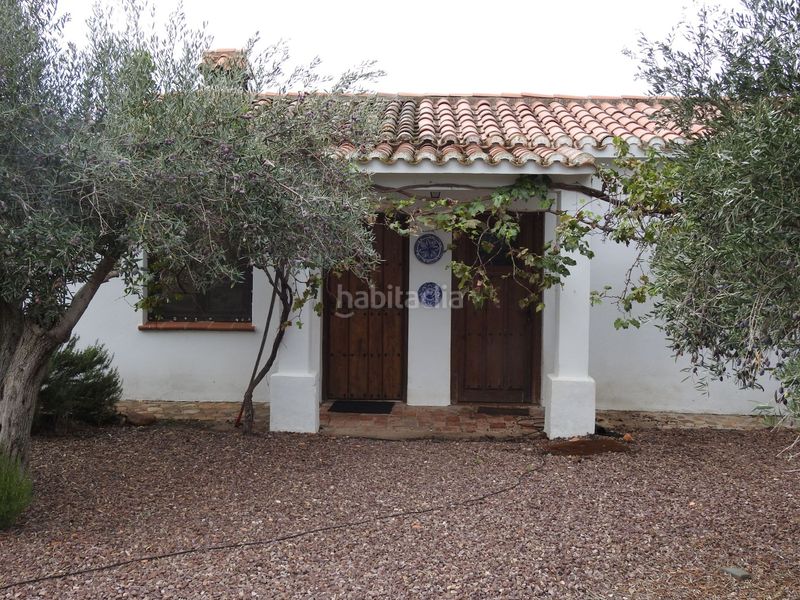 Foto c5e11b02-3c31-427e-8c39-3d51c6f3b28a. Finca rústica en Peraleda de la Mata