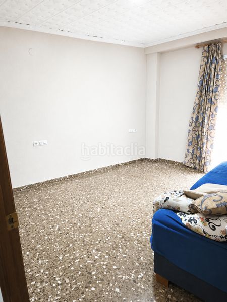 Foto be6a8ae7-bfe3-4ea8-8adb-0512f8b87469. Pis amb aparcament a Carlet