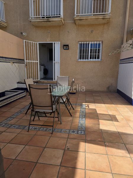 Foto 62ea3f01-f3c5-4e5f-84c4-b9a7dc17aa6e. Casa adossada amb aparcament a Pinedo Valencia