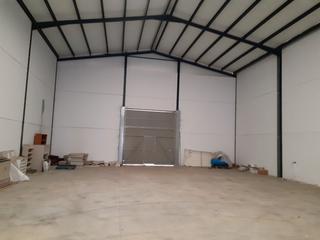 Rent Industrial building in Calle virgen puerto 20