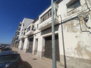 Wohngrundstück in Avenida de españa 46