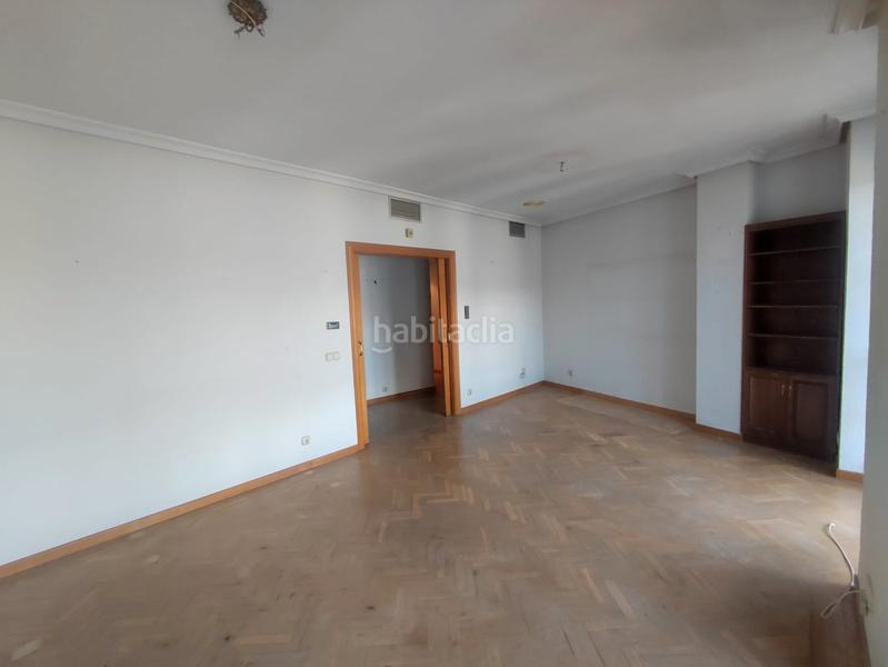 Foto b1b3f49f-e849-4bb6-83fe-651dbc18f938. Piso en Centro Ciudad Plasencia