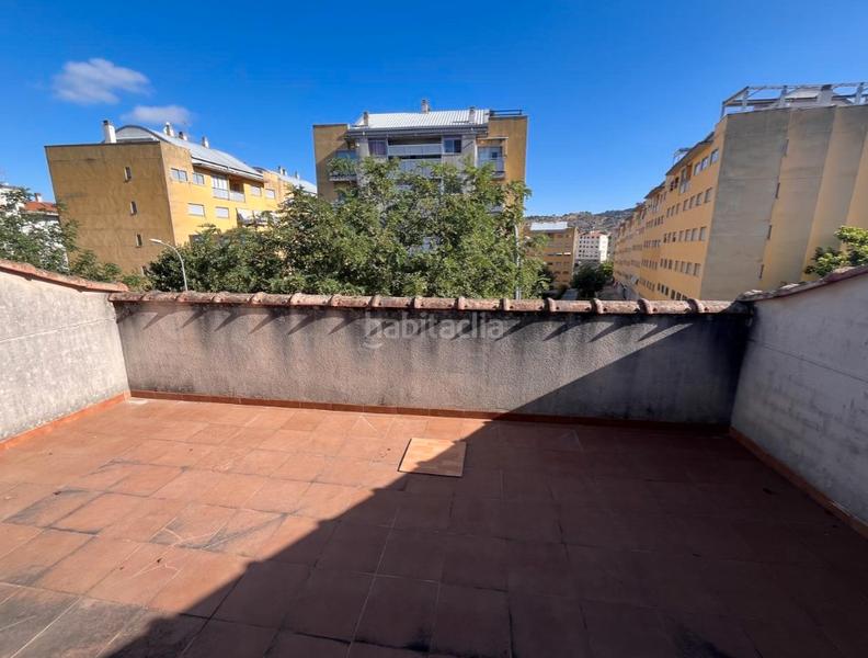 Foto 0b7c8783-abaa-4d5c-911d-f57319ee7ed3. Zweistöckige wohnung in calle alba de tormes 13 in Plasencia